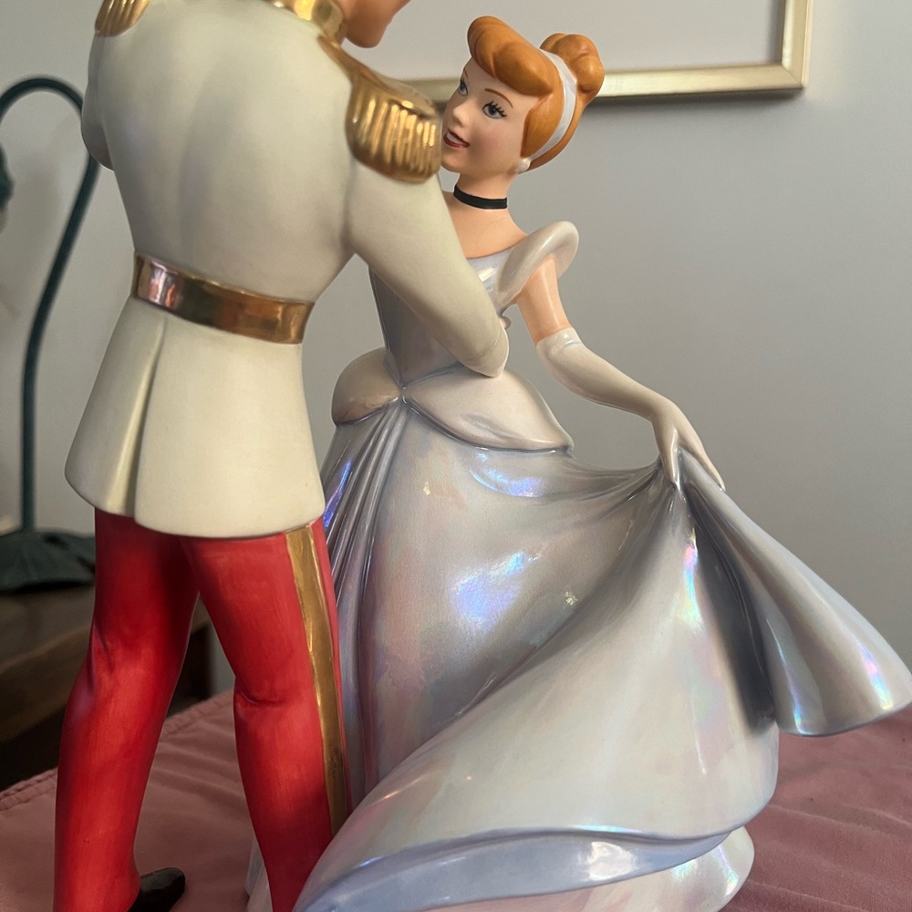 WDCC Disney Classic Walt Disney Collection Cinderella And Prince So This Is Love